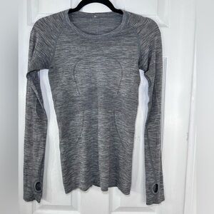Lululemon Gray White Swiftly Tech Long Sleeve Top‎ Size 4